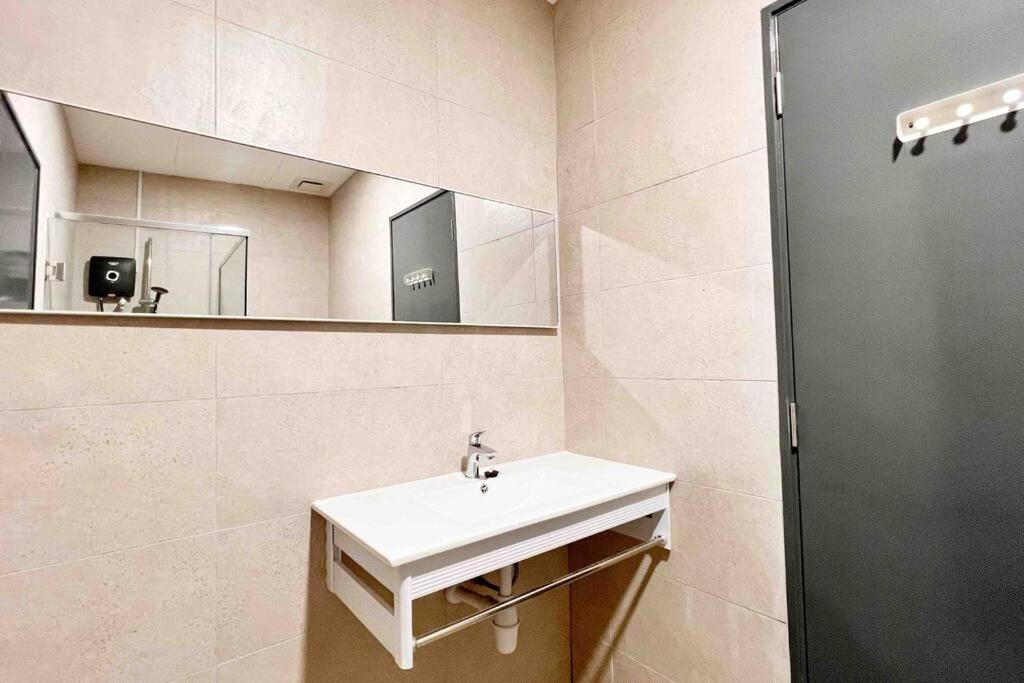Cozy Aera Residence / Free Wi-Fi Netflix / Sunway Petaling Jaya Εξωτερικό φωτογραφία