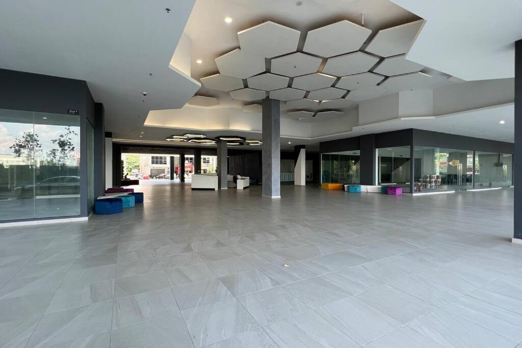 Cozy Aera Residence / Free Wi-Fi Netflix / Sunway Petaling Jaya Εξωτερικό φωτογραφία